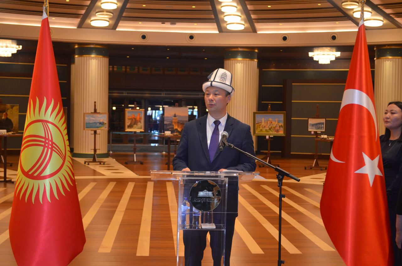 Kırgız Cumhuriyeti Ankara Büyükelçiliği tarafından Türkiye Cumhuriyeti  Cumhurbaşkanlığı 