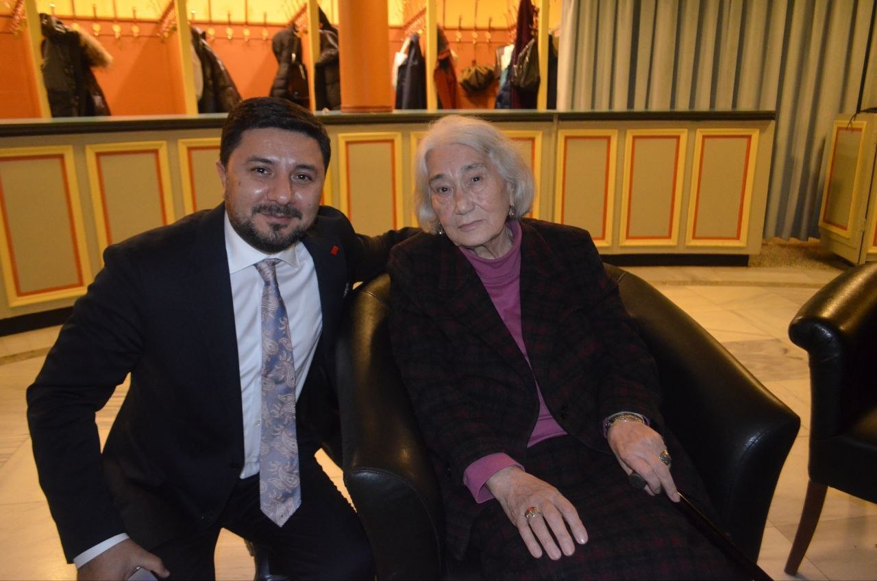 Atillahan Kurt’tan Roza Aytmatova için taziye mesajı